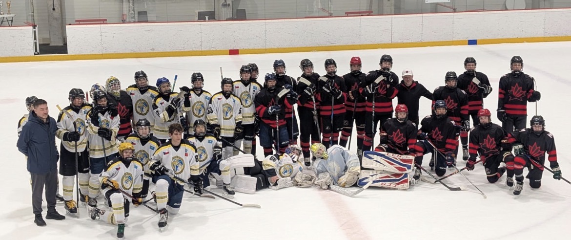Joint team photo with European opponents