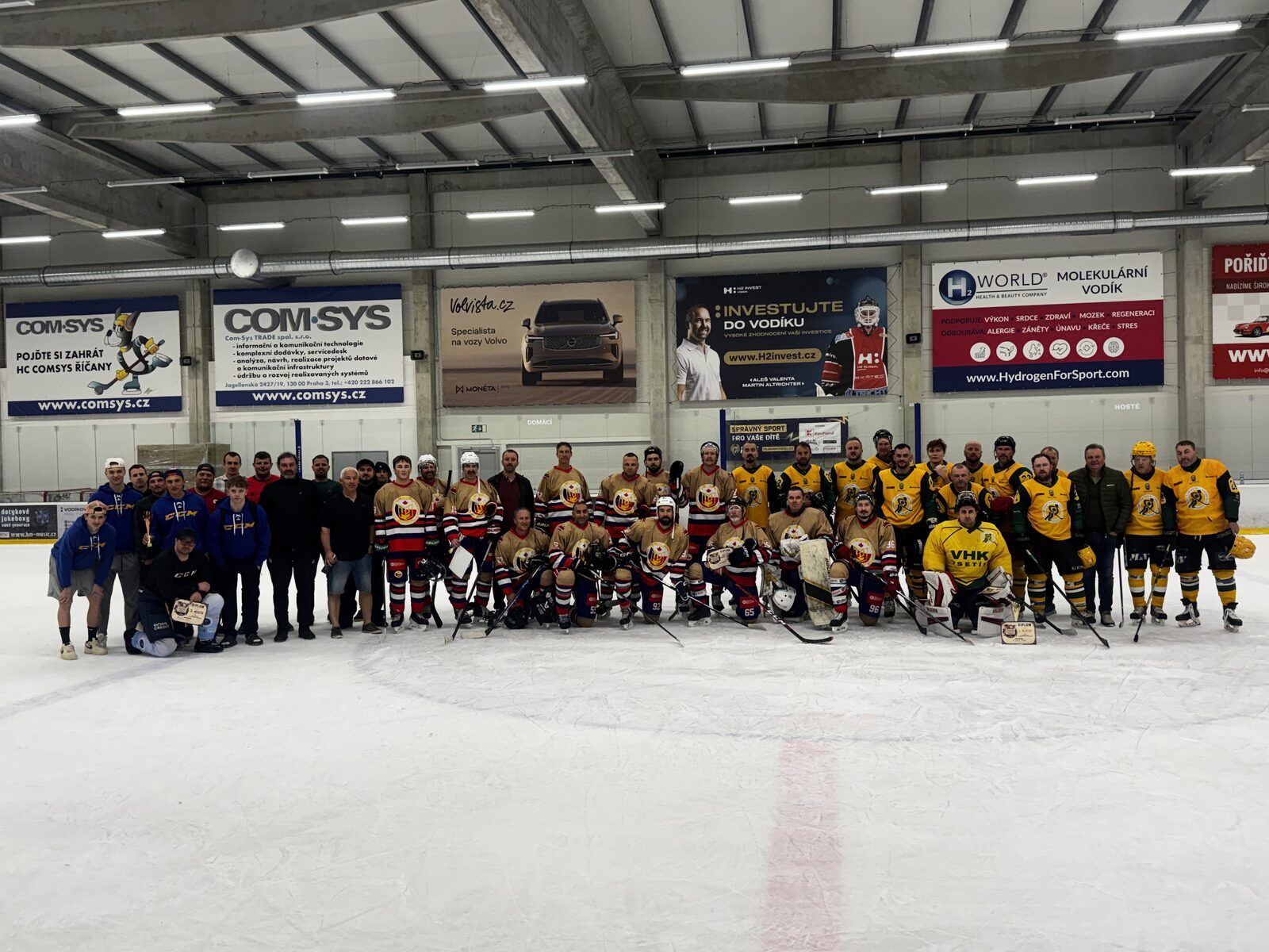 Combined Canadian & European teams on Czech ice