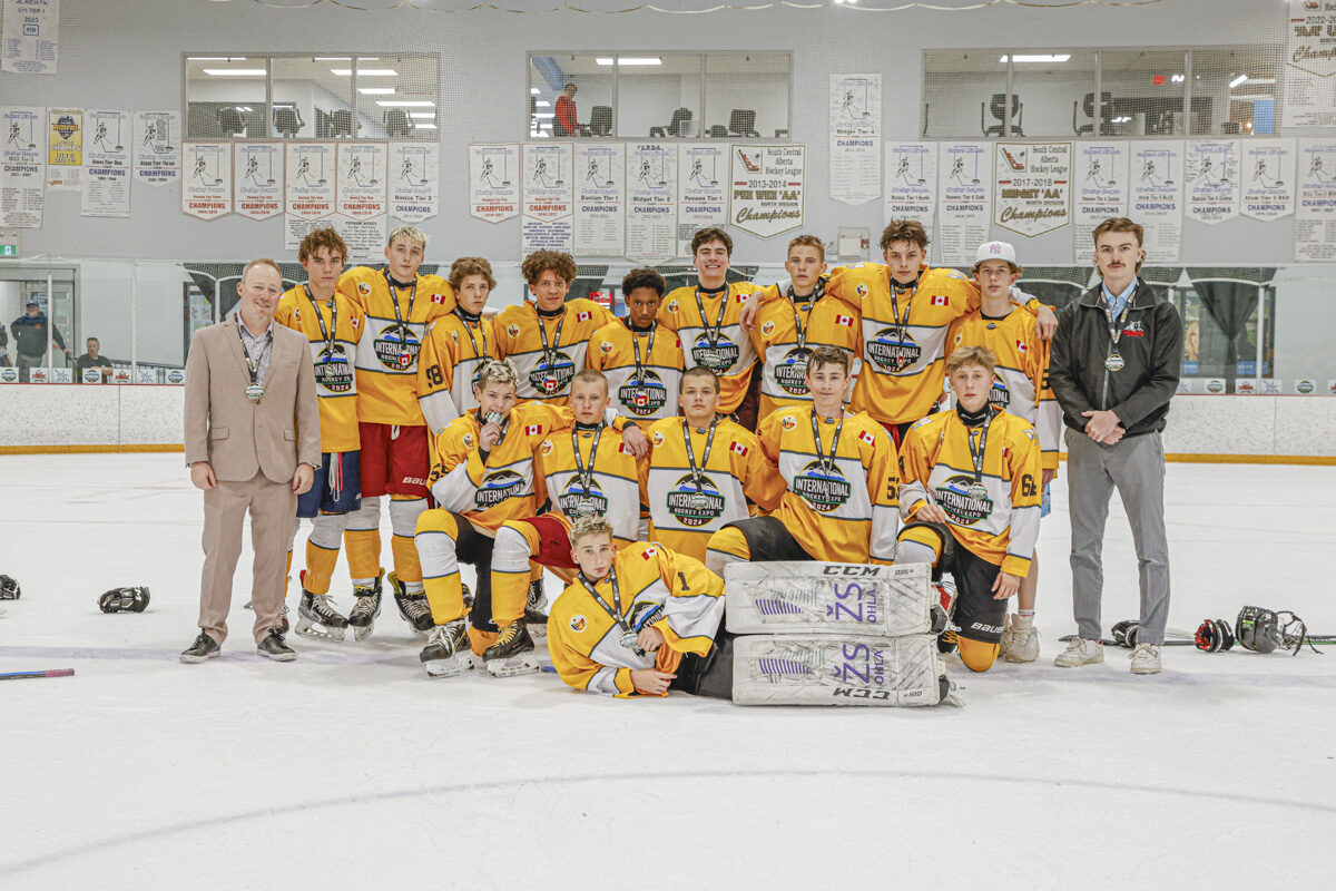 U18 Gold champions team photo at International Hockey Expo